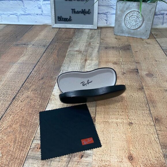 Ray ban hard shell sunglasses case black w dust cloth - Picture 2 of 8